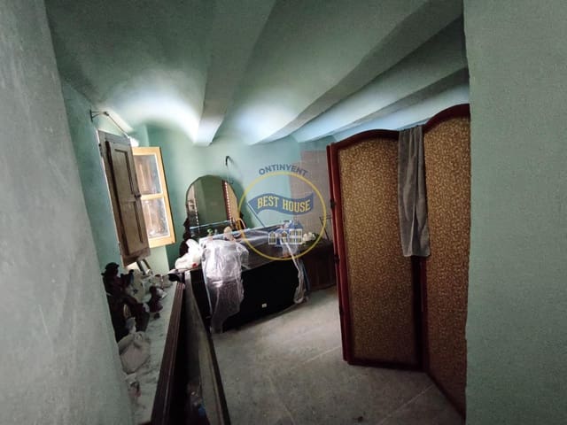 4 slaapkamer Huis te koop in Ontinyent - € 80.000 (Ref: 10120127)