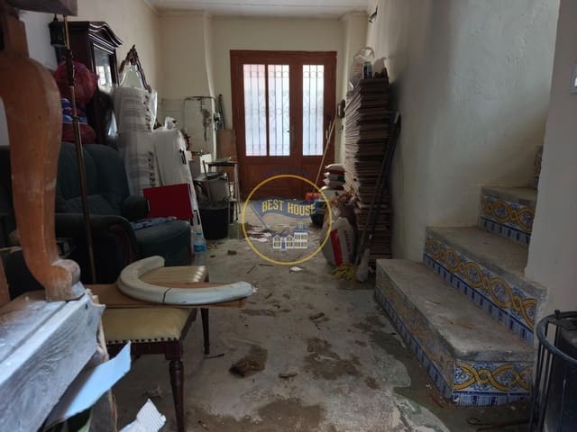 4 slaapkamer Huis te koop in Ontinyent - € 80.000 (Ref: 10120127)