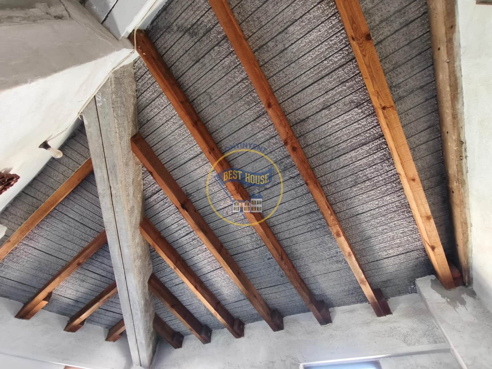 4 slaapkamer Huis te koop in Ontinyent - € 80.000 (Ref: 10120127)