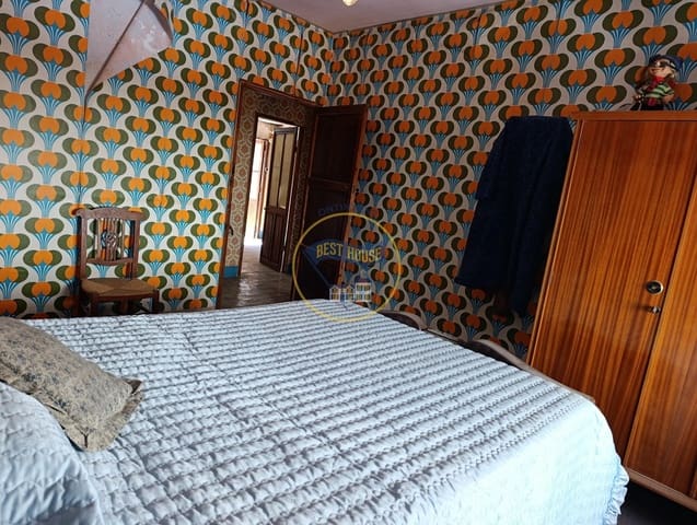 4 bedroom Townhouse for sale in Bocairent - € 58,000 (Ref: 10120128)