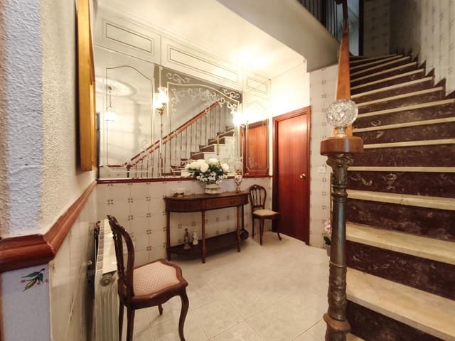 5 bedroom Townhouse for sale in Banyeres de Mariola - € 145,000 (Ref: 10120130)