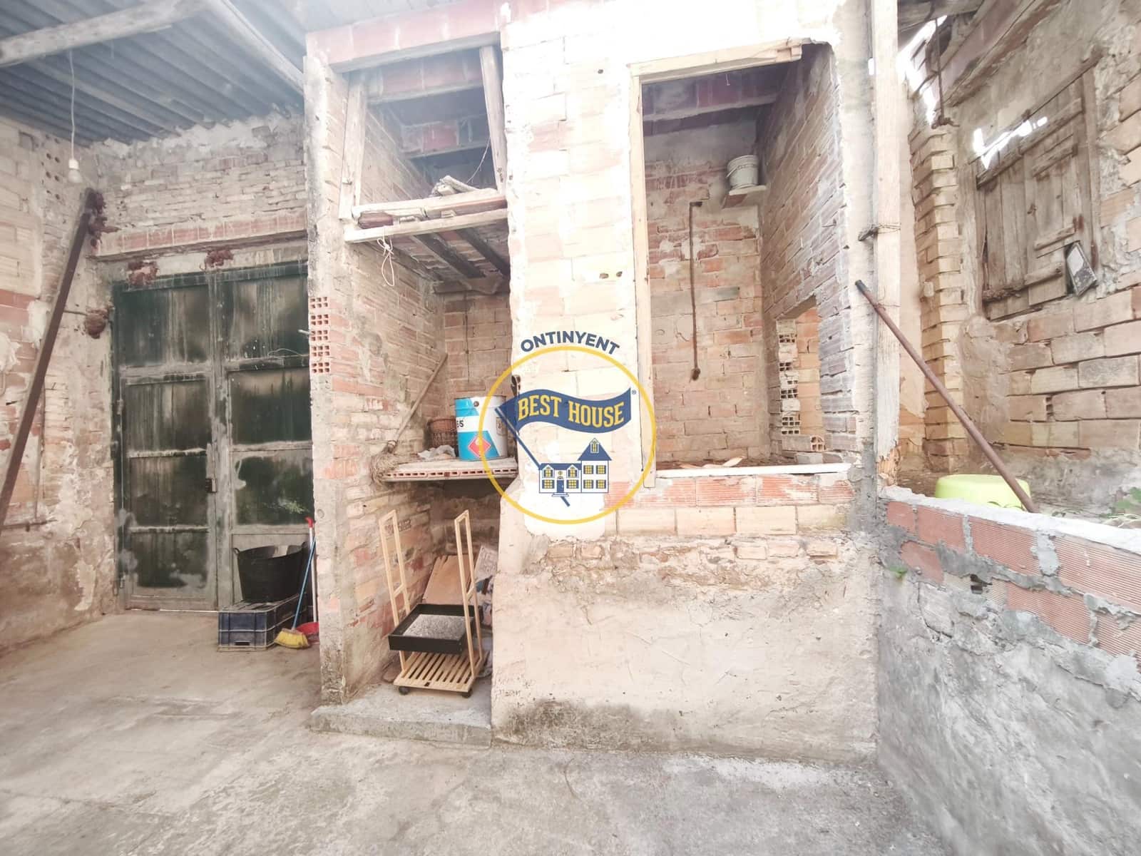 8 quarto Casa em Banda para venda em L'Olleria - 120 000 € (Ref: 10120133)