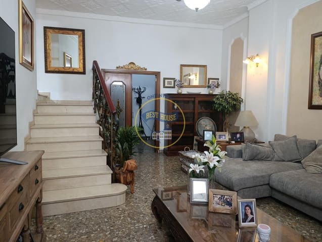 5 quarto Casa em Banda para venda em Ontinyent - 218 000 € (Ref: 10120134)