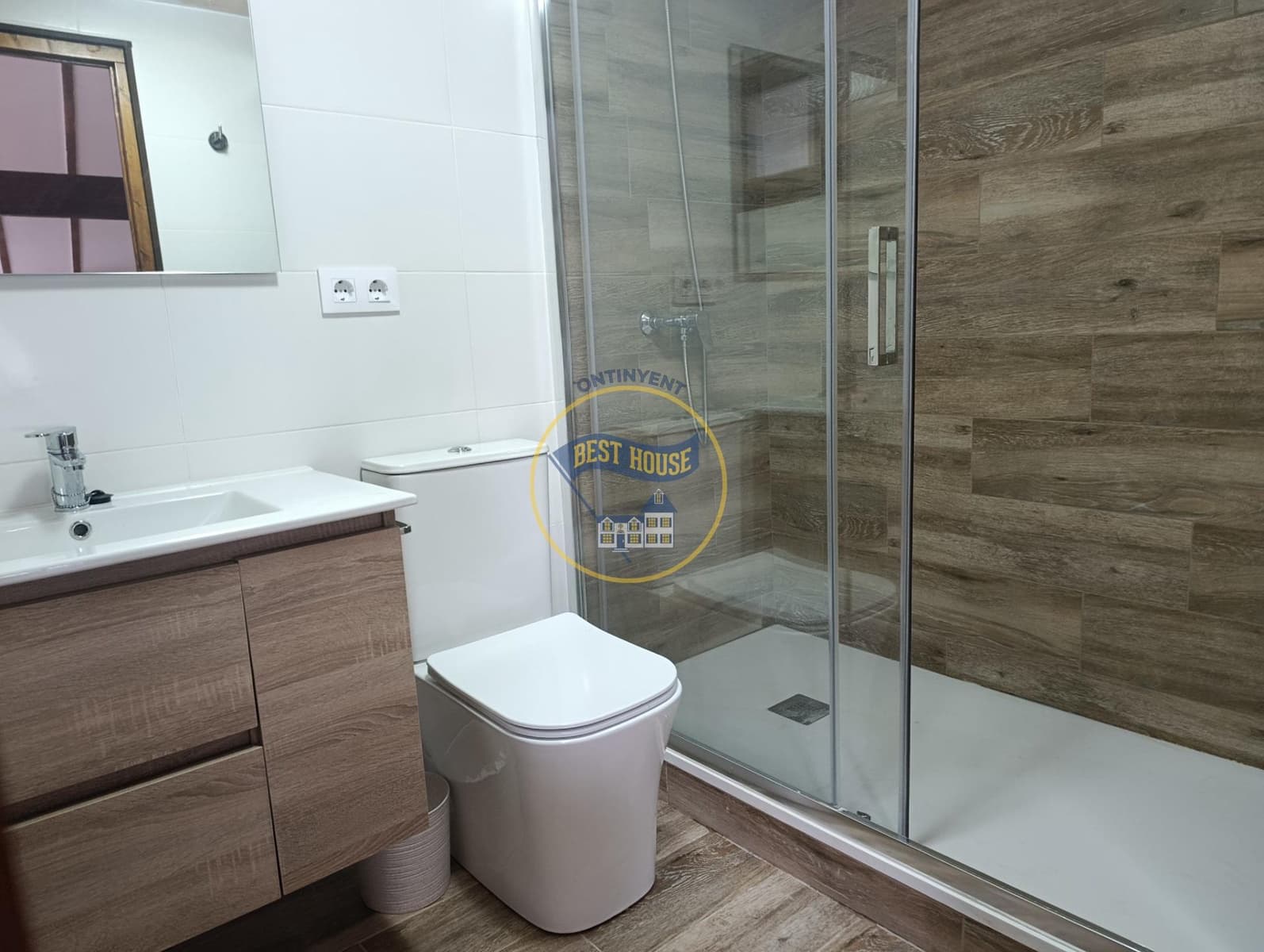 5 quarto Casa em Banda para venda em Ontinyent - 218 000 € (Ref: 10120134)