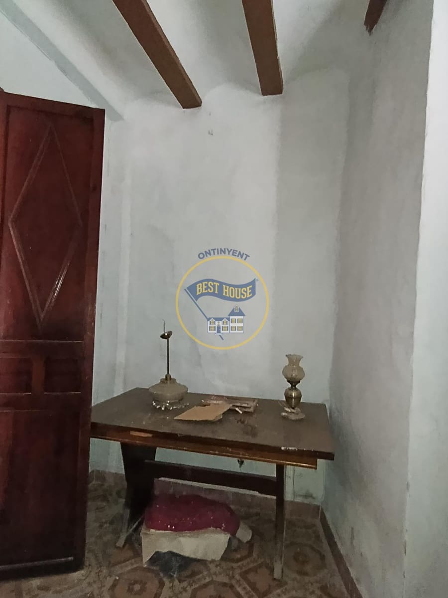9 soverom Hus til salgs i Montesa - € 60 000 (Ref: 10166852)