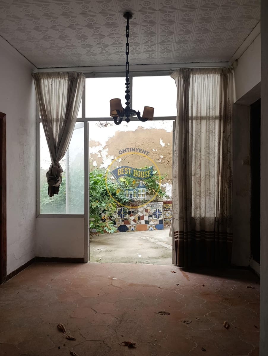 9 soverom Hus til salgs i Montesa - € 60 000 (Ref: 10166852)