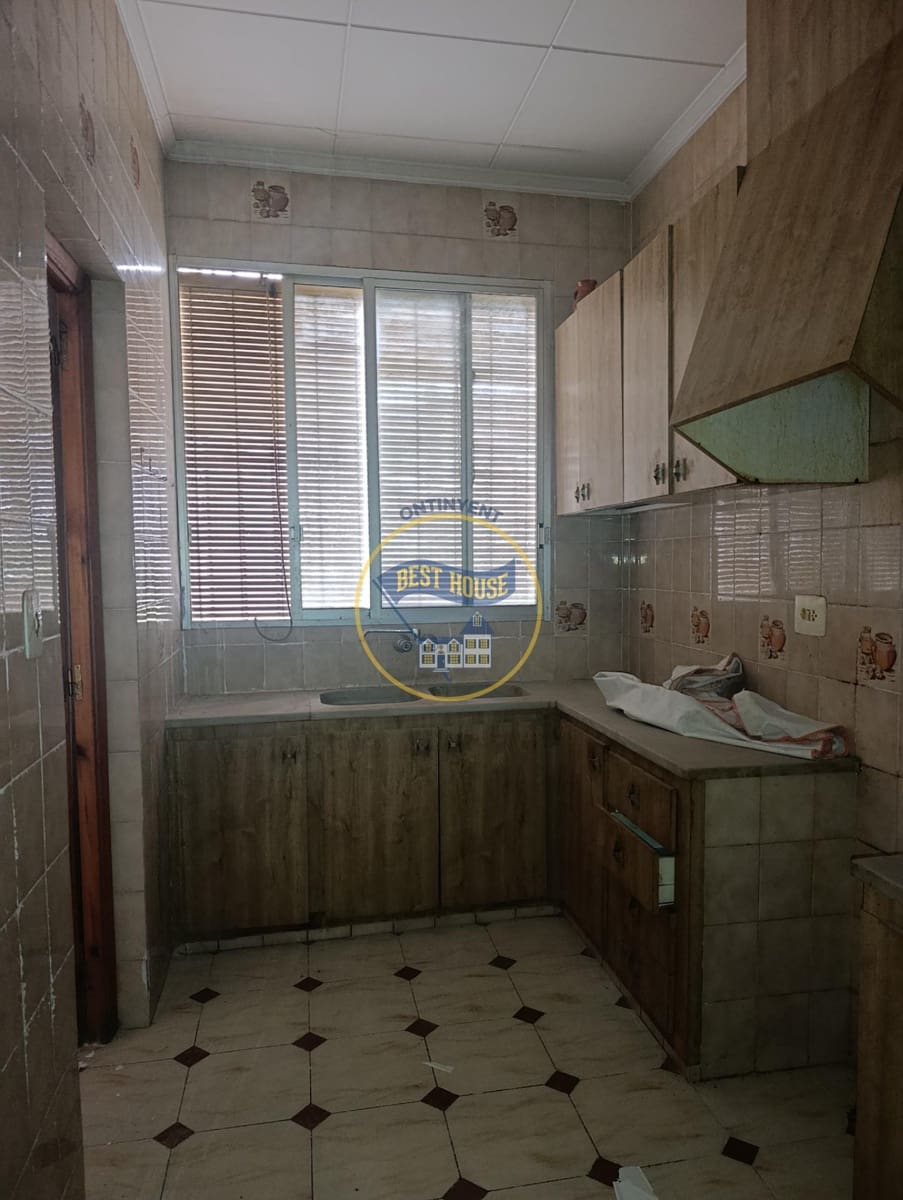 9 soverom Hus til salgs i Montesa - € 60 000 (Ref: 10166852)