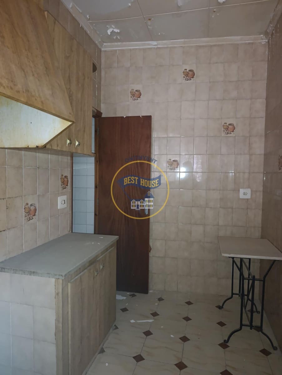 9 soverom Hus til salgs i Montesa - € 60 000 (Ref: 10166852)
