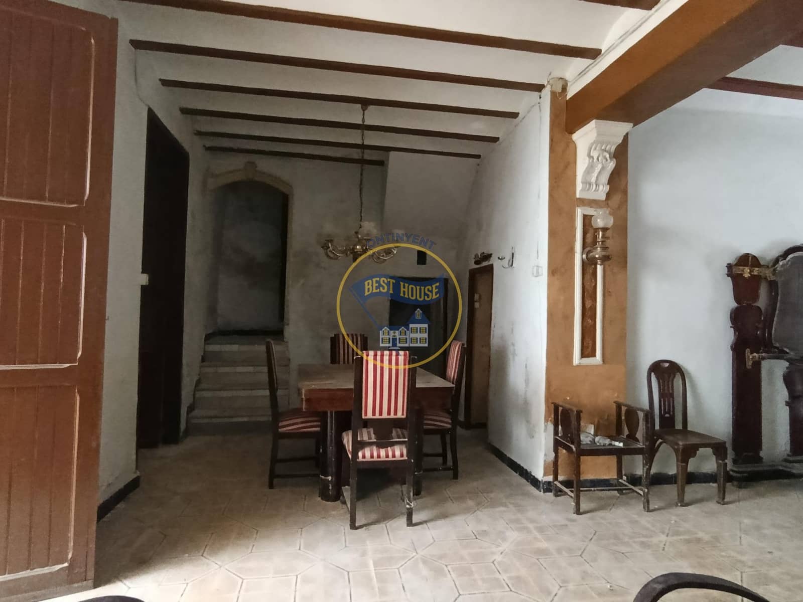 9 soverom Hus til salgs i Montesa - € 60 000 (Ref: 10166852)