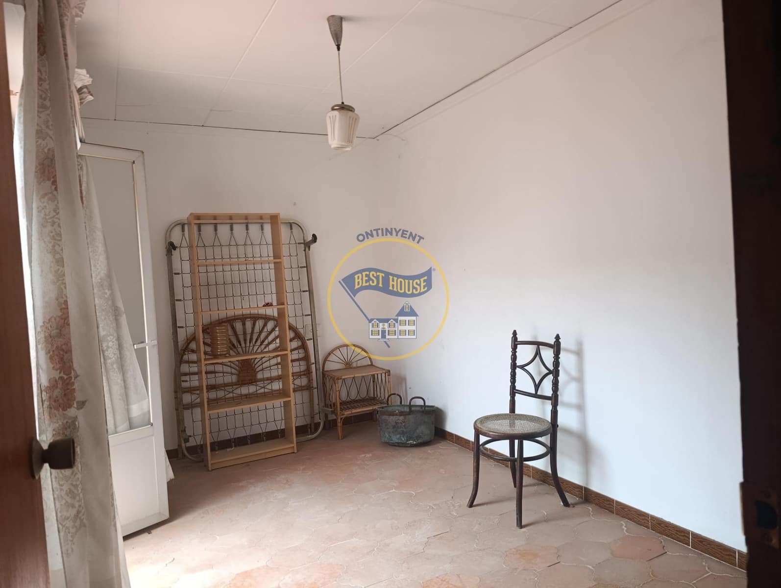 9 soverom Hus til salgs i Montesa - € 60 000 (Ref: 10166852)