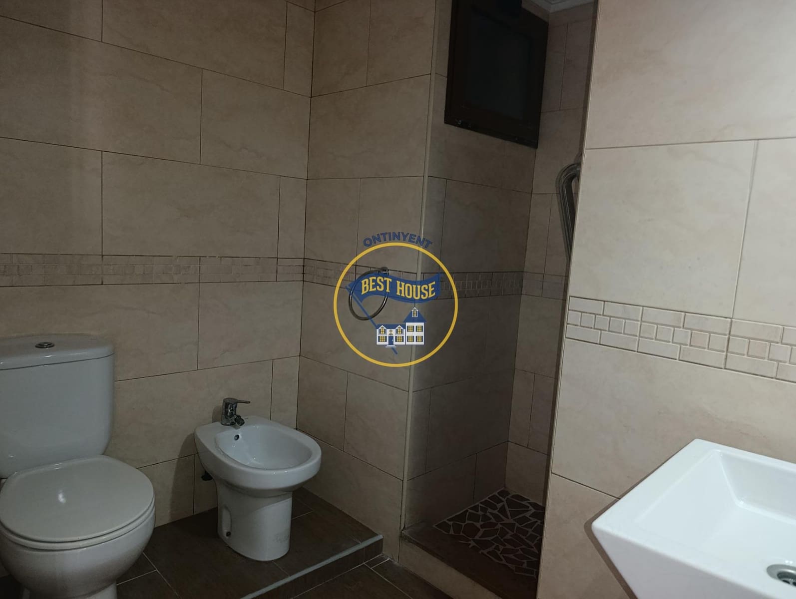 4 sypialnia Mieszkanie na sprzedaż w Ontinyent - 130 000 € (Ref: 10171556)
