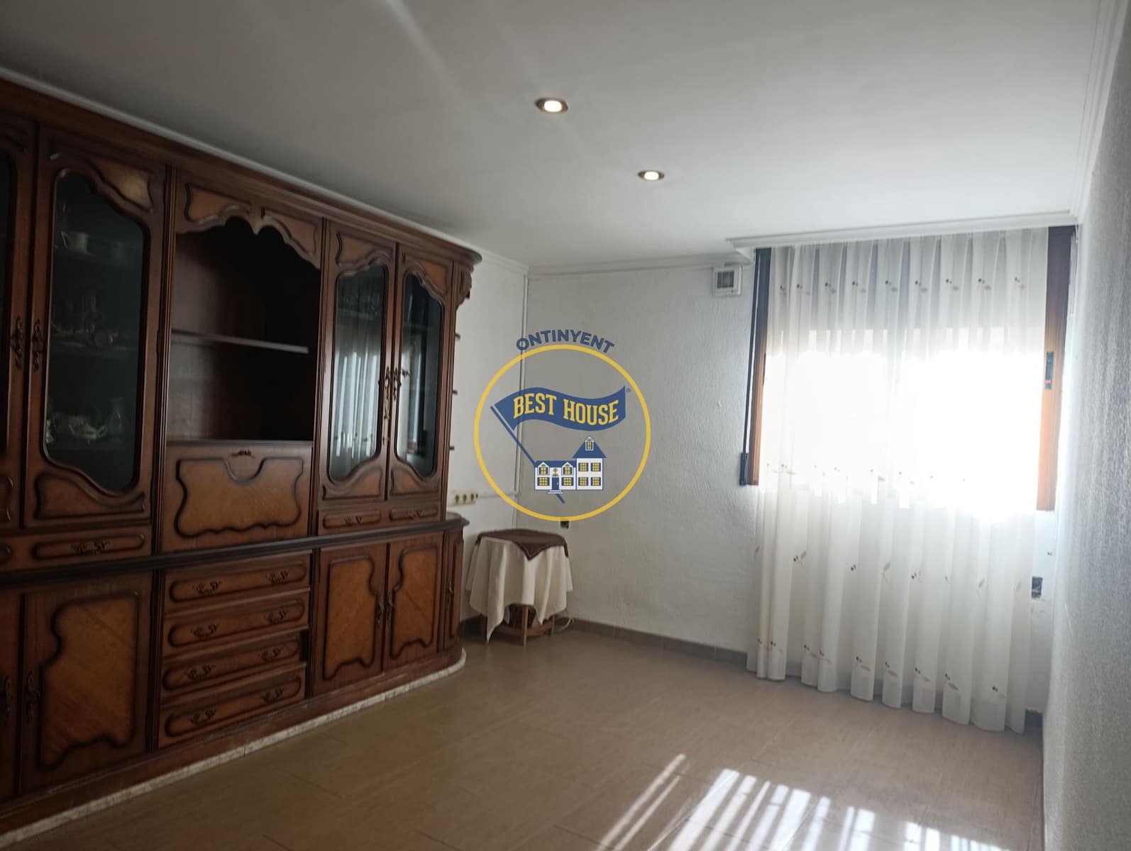 4 sypialnia Mieszkanie na sprzedaż w Ontinyent - 130 000 € (Ref: 10171556)