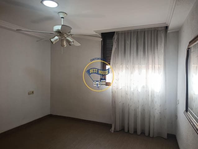 4 soverom Leilighet til salgs i Ontinyent - € 130 000 (Ref: 10171556)