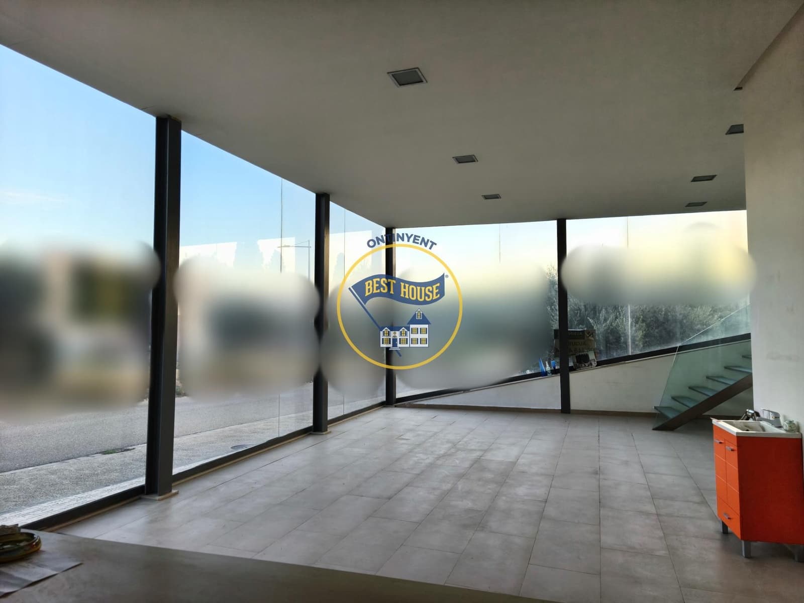 Bedrijf te huur in Aielo de Malferit - € 1.500 (Ref: 10187291)