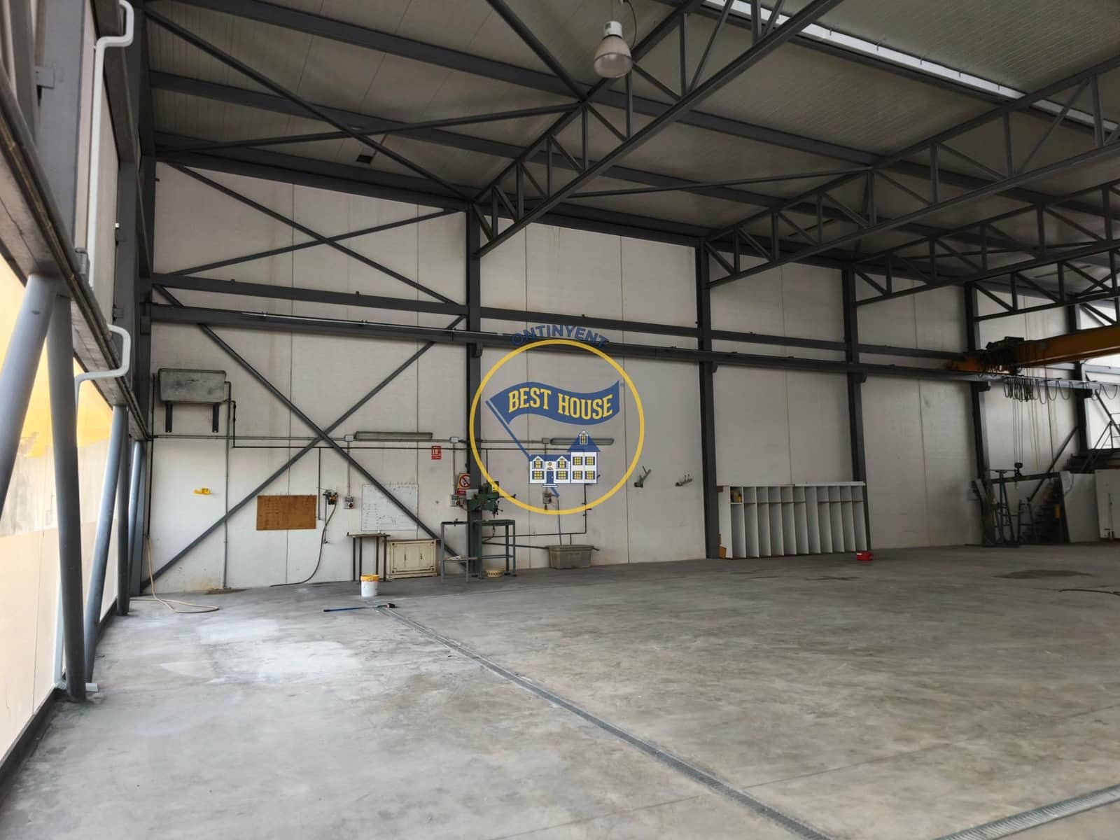 Bedrijf te huur in Aielo de Malferit - € 1.500 (Ref: 10187291)
