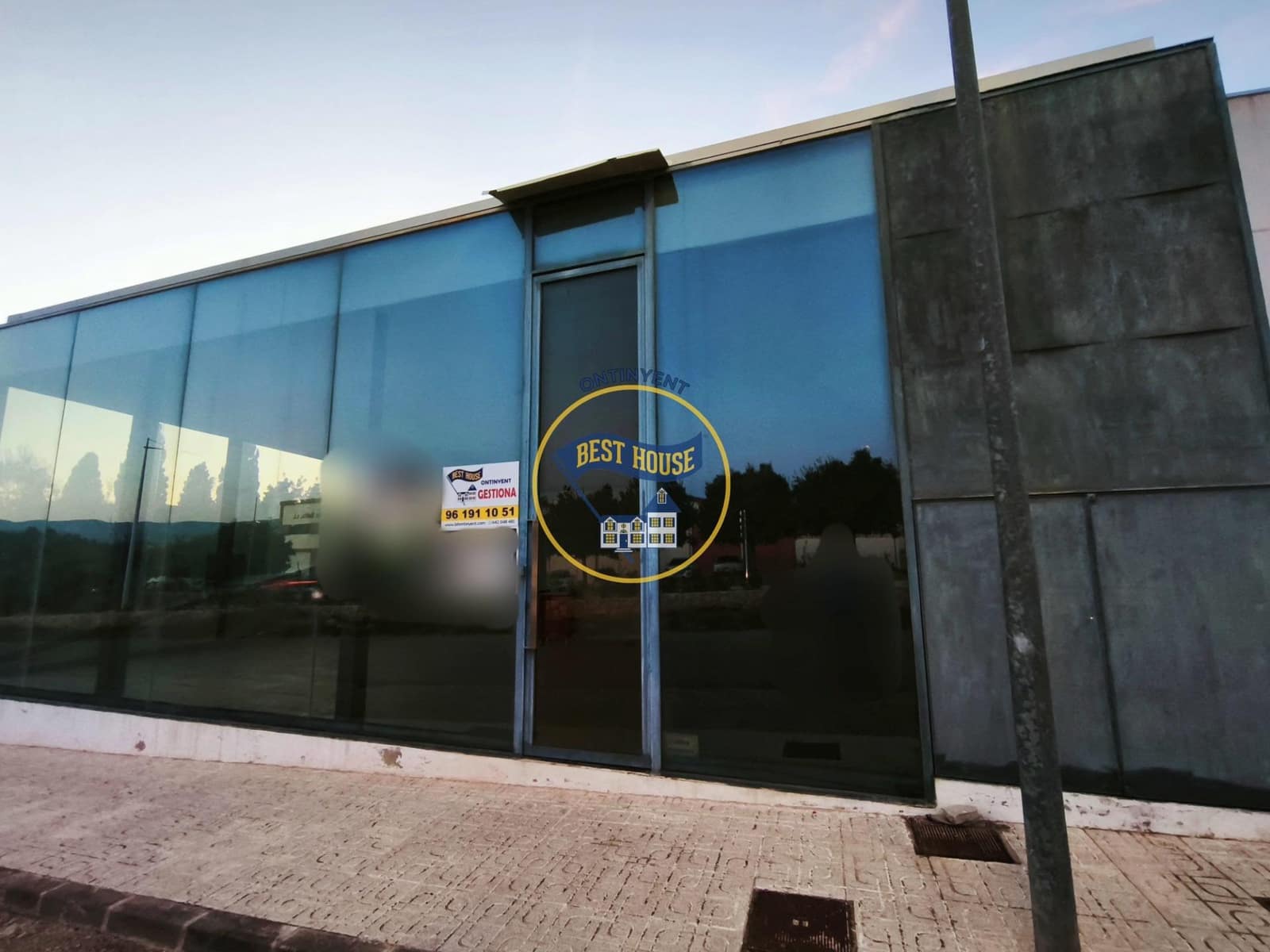 Bedrijf te huur in Aielo de Malferit - € 1.500 (Ref: 10187291)