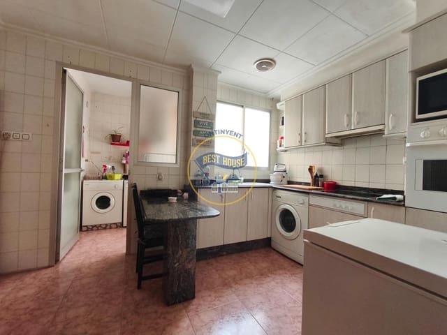 4 bedroom Flat for sale in Montesa - € 84,000 (Ref: 3652053)