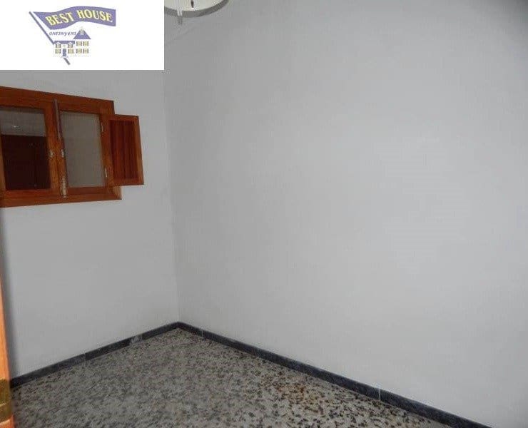 1 soveværelse Erhverv til leje i Ontinyent - € 400 (Ref: 3652197)