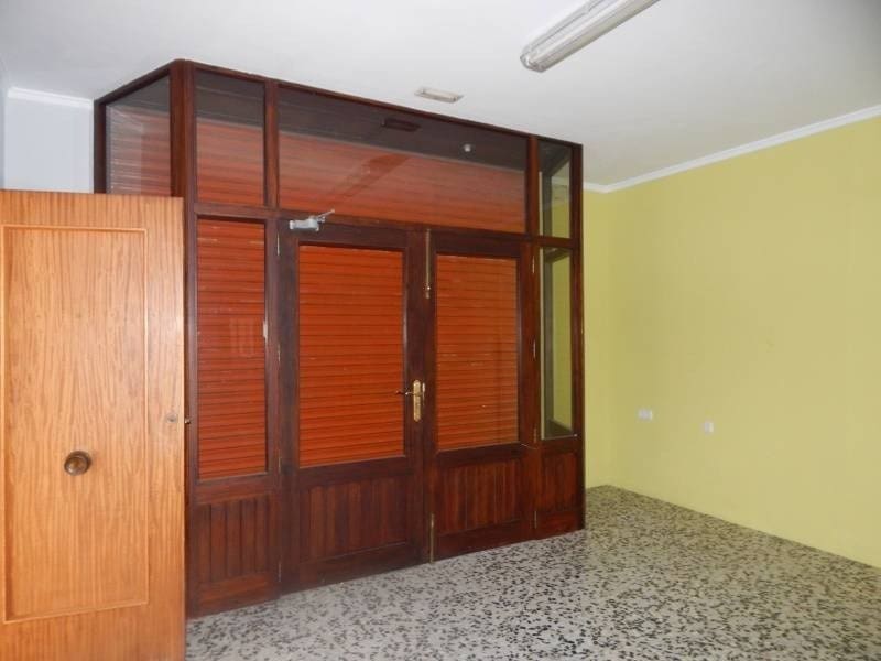 1 soveværelse Erhverv til leje i Ontinyent - € 400 (Ref: 3652197)