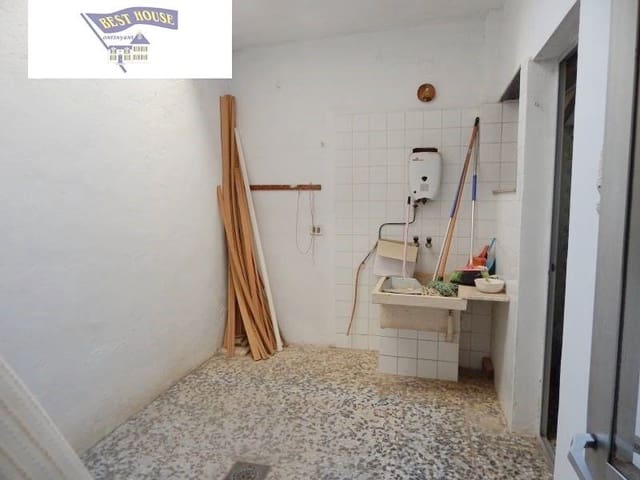 1 soveværelse Erhverv til leje i Ontinyent - € 400 (Ref: 3652197)