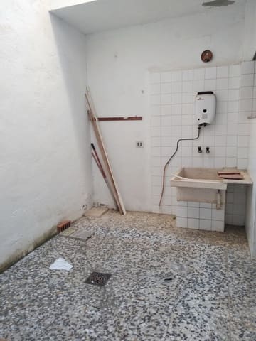 1 soveværelse Erhverv til leje i Ontinyent - € 400 (Ref: 3652197)