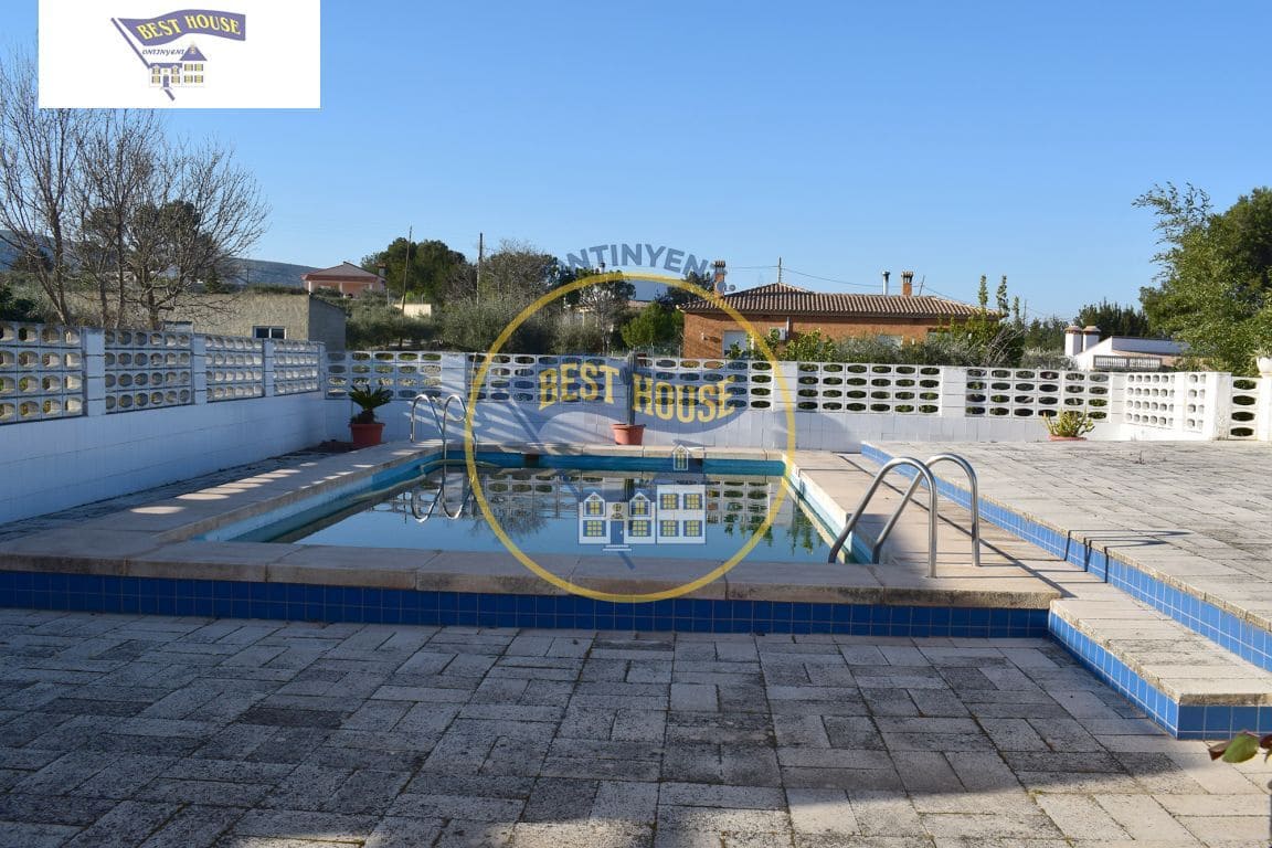 5 sypialnia Willa na sprzedaż w Ontinyent z basenem garażem - 340 000 € (Ref: 3652282)