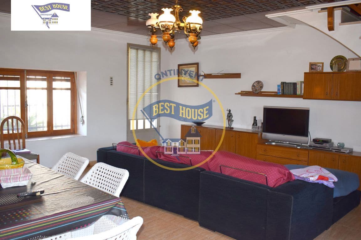 5 sypialnia Willa na sprzedaż w Ontinyent z basenem garażem - 340 000 € (Ref: 3652282)