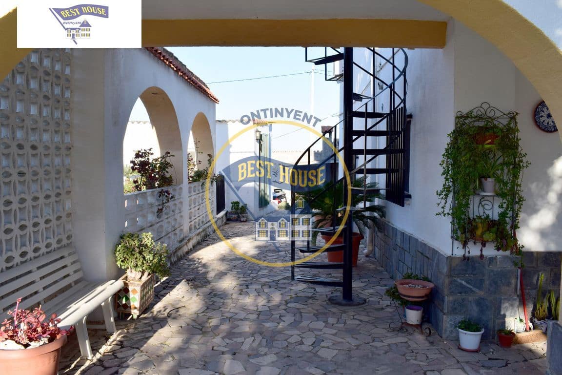 5 sypialnia Willa na sprzedaż w Ontinyent z basenem garażem - 340 000 € (Ref: 3652282)