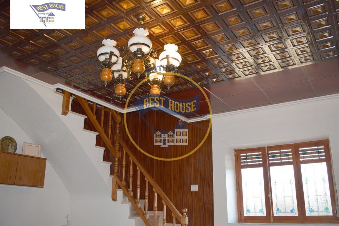 5 sypialnia Willa na sprzedaż w Ontinyent z basenem garażem - 340 000 € (Ref: 3652282)