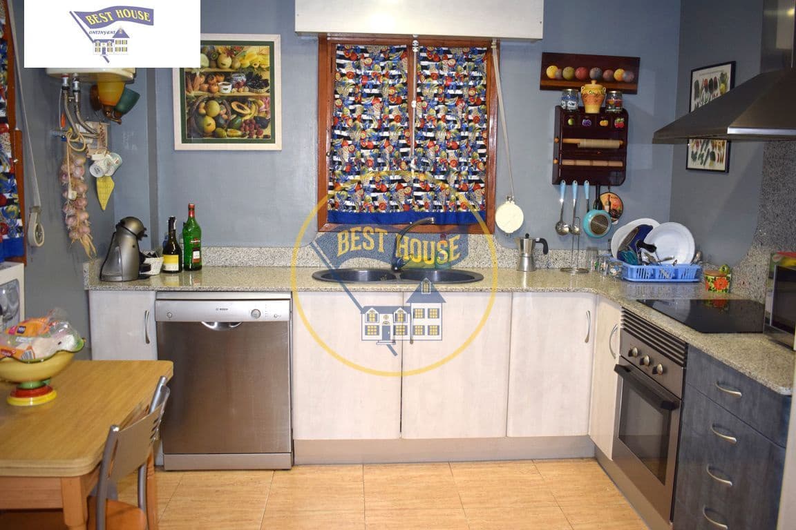 5 sypialnia Willa na sprzedaż w Ontinyent z basenem garażem - 340 000 € (Ref: 3652282)