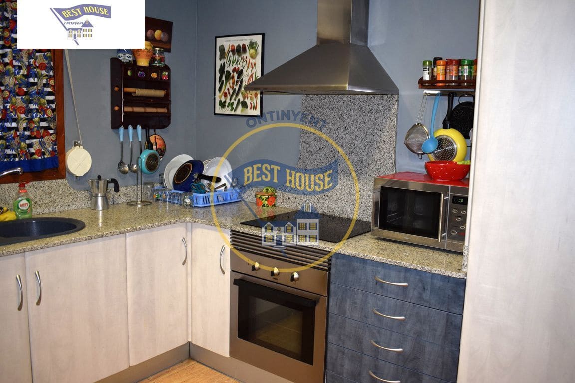 5 sypialnia Willa na sprzedaż w Ontinyent z basenem garażem - 340 000 € (Ref: 3652282)