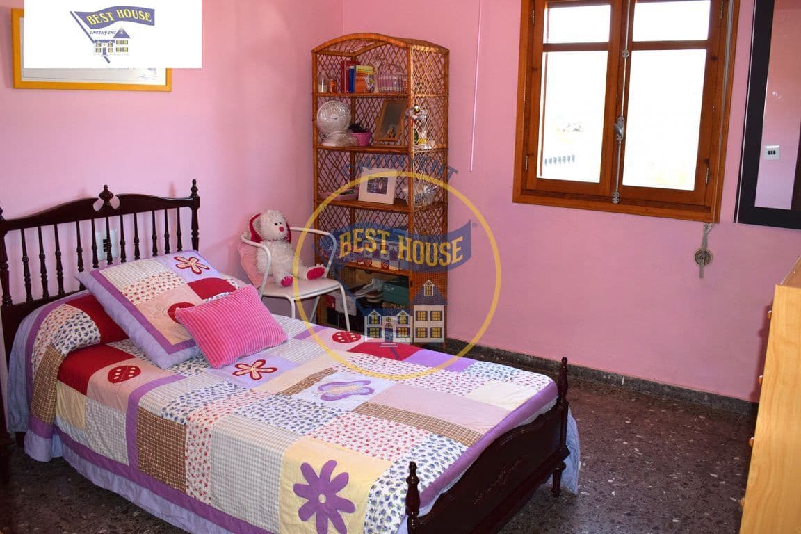 5 sypialnia Willa na sprzedaż w Ontinyent z basenem garażem - 340 000 € (Ref: 3652282)