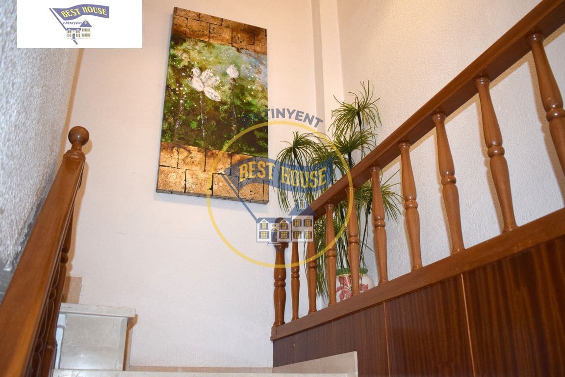 5 sypialnia Willa na sprzedaż w Ontinyent z basenem garażem - 340 000 € (Ref: 3652282)