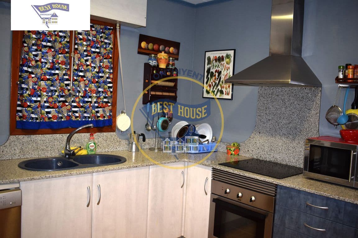 5 sypialnia Willa na sprzedaż w Ontinyent z basenem garażem - 340 000 € (Ref: 3652282)