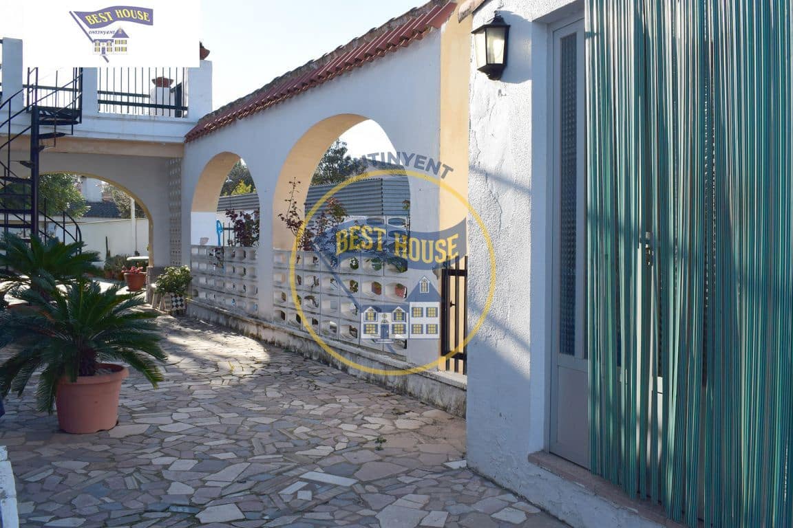 5 sypialnia Willa na sprzedaż w Ontinyent z basenem garażem - 340 000 € (Ref: 3652282)