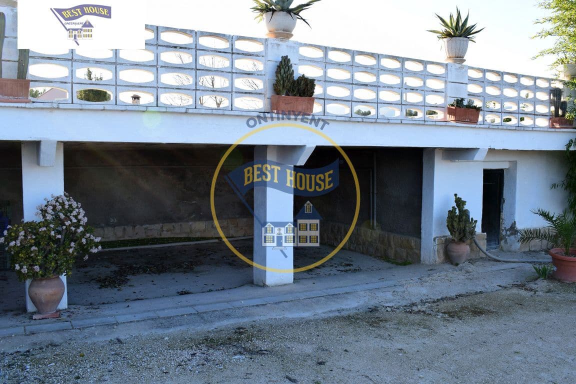 5 sypialnia Willa na sprzedaż w Ontinyent z basenem garażem - 340 000 € (Ref: 3652282)