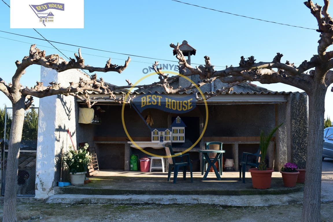 5 sypialnia Willa na sprzedaż w Ontinyent z basenem garażem - 340 000 € (Ref: 3652282)