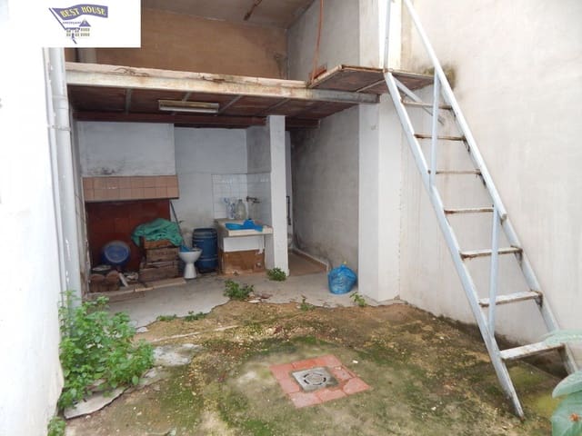 Commercial for sale in Ontinyent - € 80,000 (Ref: 5897692)