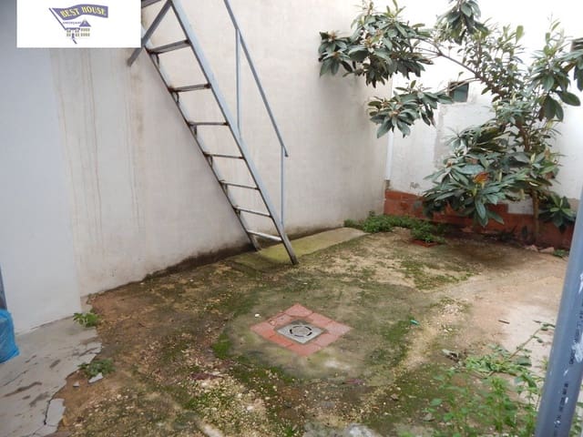 Commercial for sale in Ontinyent - € 80,000 (Ref: 5897692)