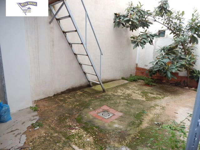 Commercial for sale in Ontinyent - € 80,000 (Ref: 5897692)