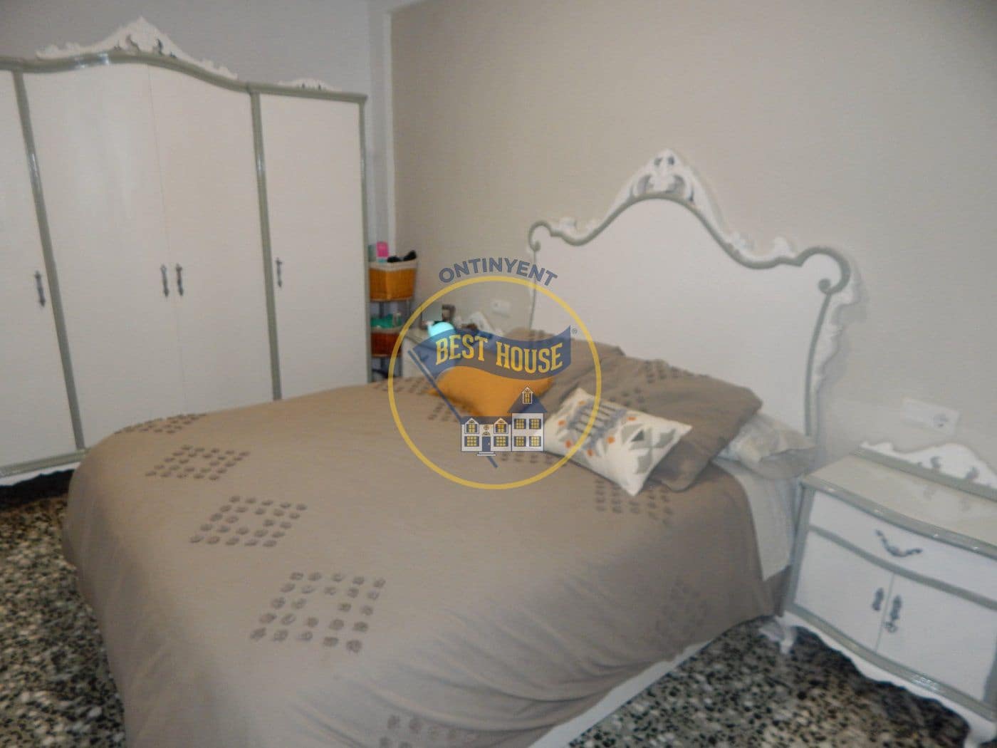 3 soverom Leilighet til salgs i Ontinyent - € 120 000 (Ref: 5897698)