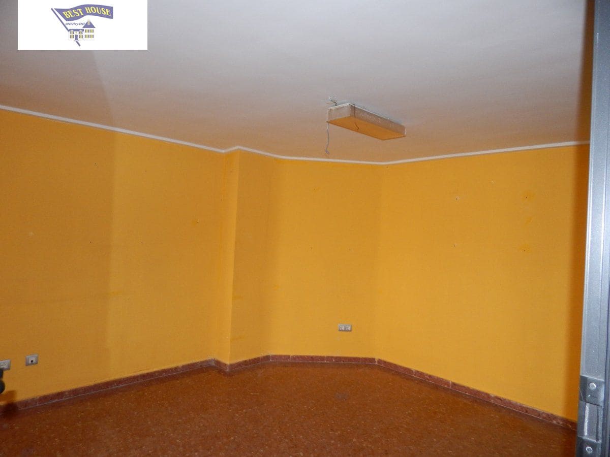 Erhverv til leje i Ontinyent - € 500 (Ref: 5897706)