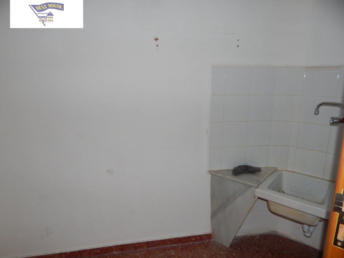 Erhverv til leje i Ontinyent - € 500 (Ref: 5897706)