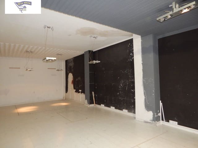 Commercial for sale in Ontinyent - € 80,000 (Ref: 5897733)