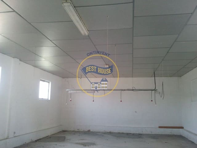 Business for sale in Ontinyent - € 210,000 (Ref: 5897741)