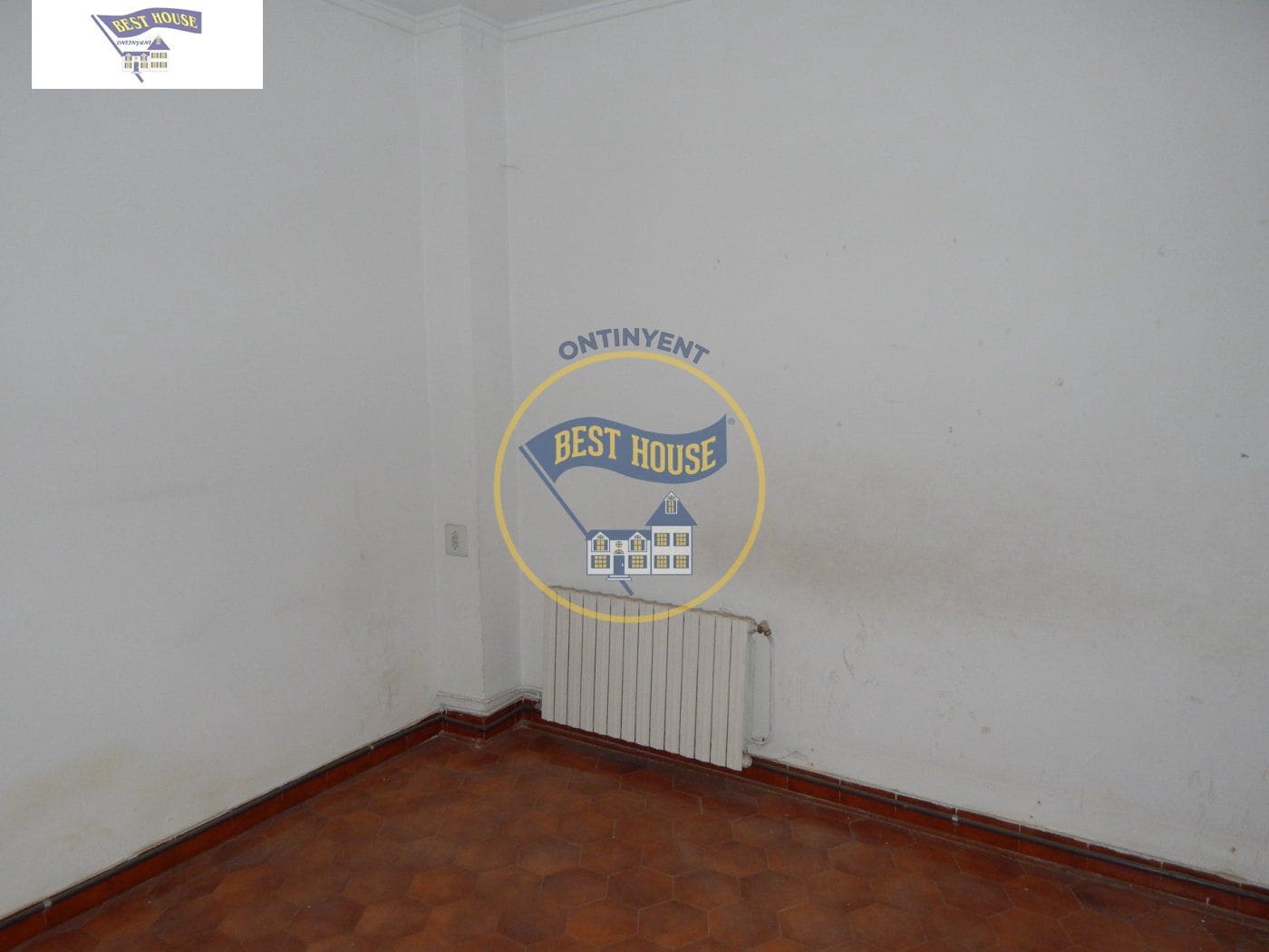 6 makuuhuone Omakotitalo myytävänä paikassa Ontinyent - 125 000 € (Ref: 5897788)