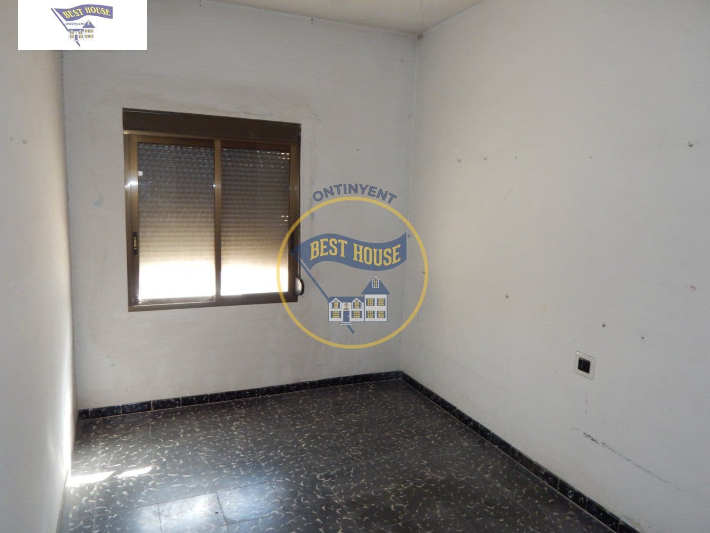 6 makuuhuone Omakotitalo myytävänä paikassa Ontinyent - 125 000 € (Ref: 5897788)