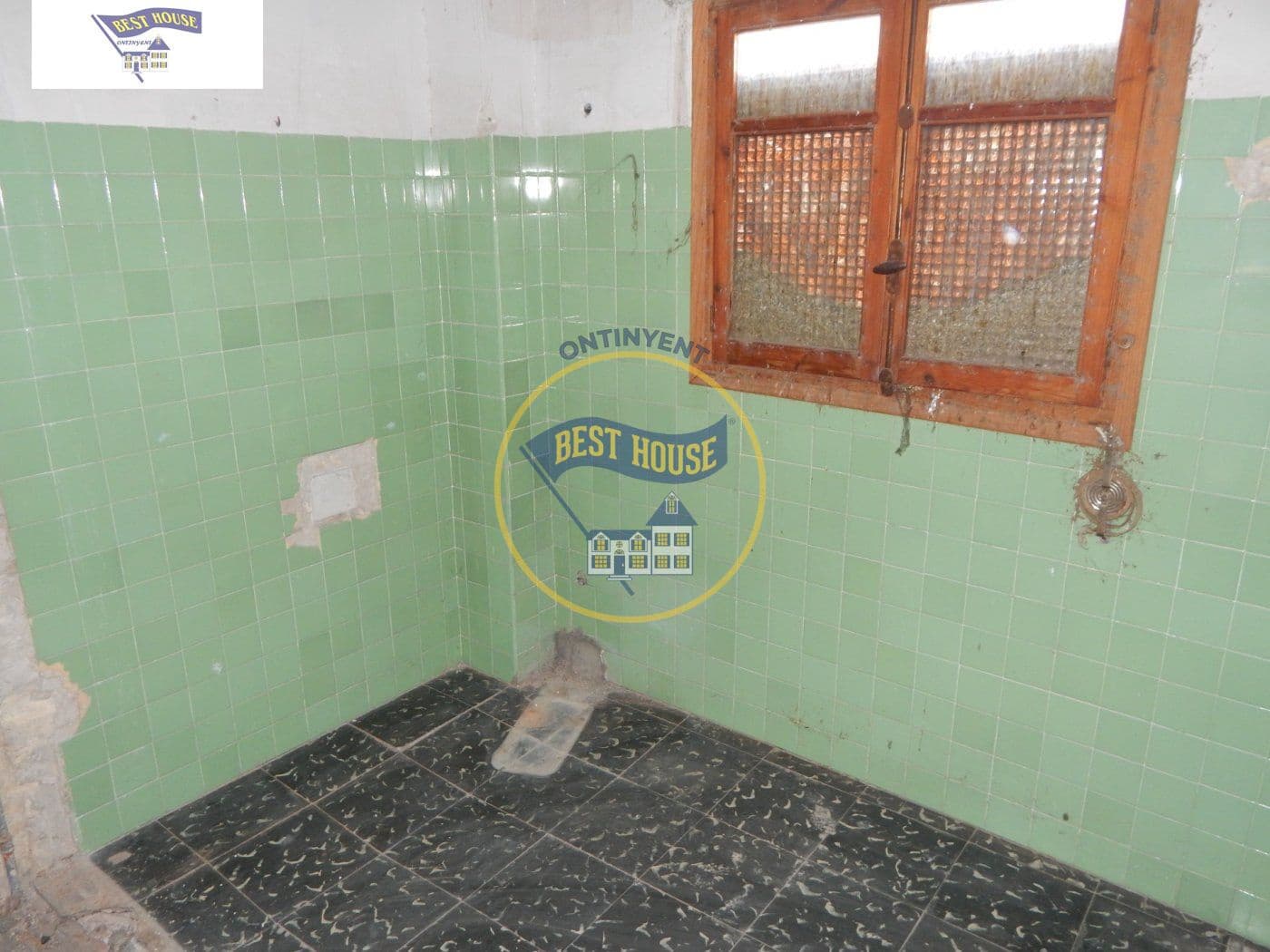 6 makuuhuone Omakotitalo myytävänä paikassa Ontinyent - 125 000 € (Ref: 5897788)