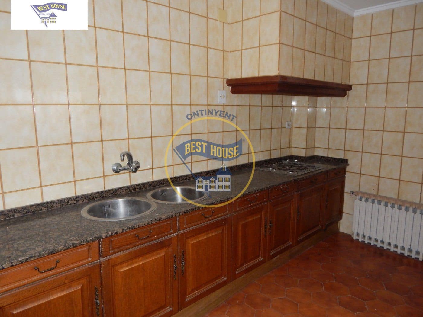 6 makuuhuone Omakotitalo myytävänä paikassa Ontinyent - 125 000 € (Ref: 5897788)