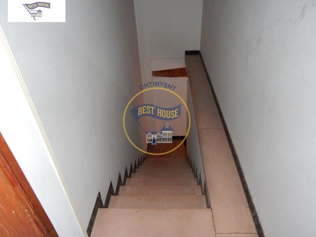 6 makuuhuone Omakotitalo myytävänä paikassa Ontinyent - 125 000 € (Ref: 5897788)